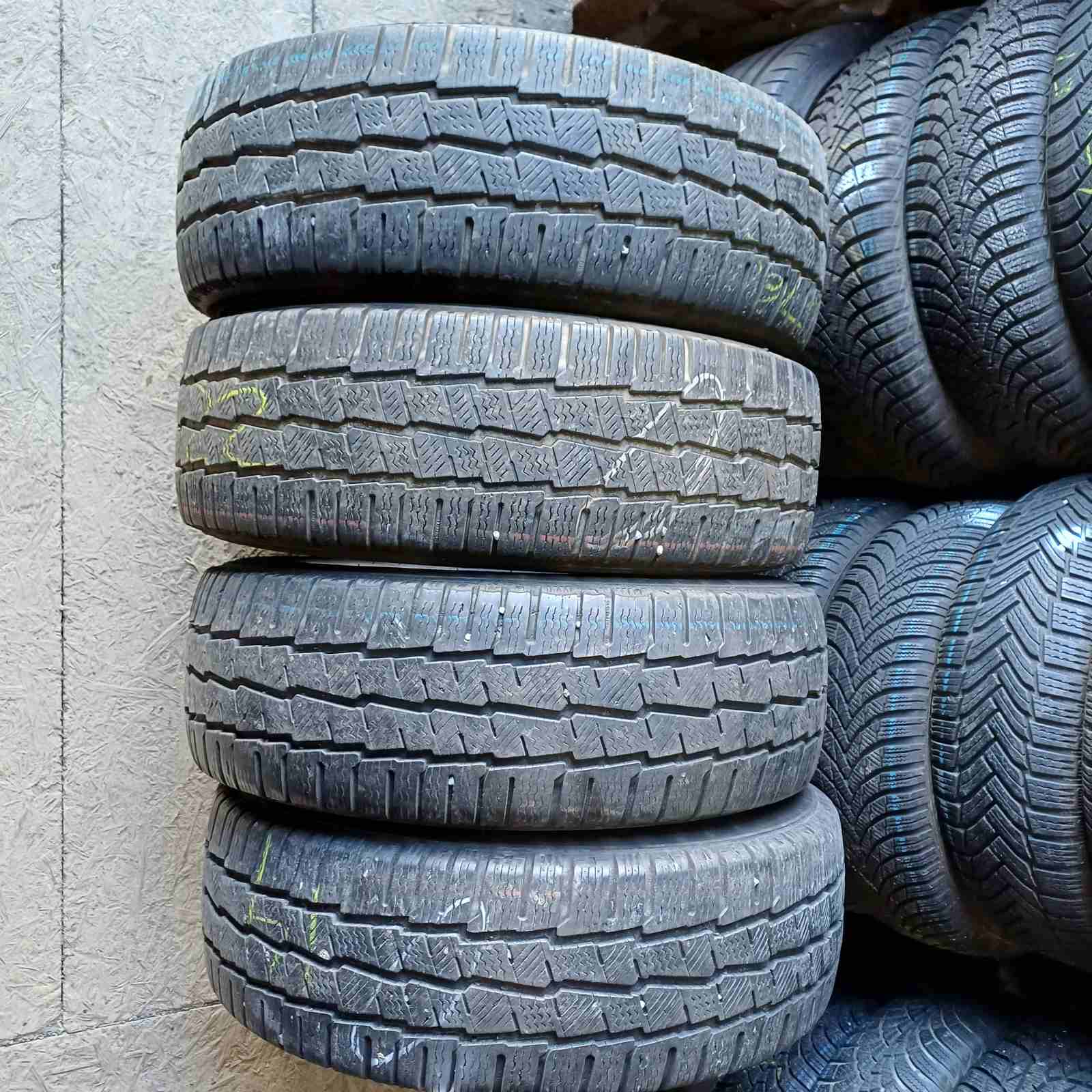 Michelin Agilis Alpin 225/65R16C